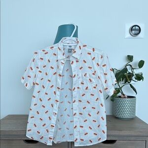 Hot dog! Boys Old Navy 100% cotton shirt with adorable hot dog print.